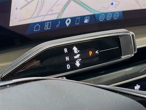 Used 2025 Cadillac Lyriq Sport image 17