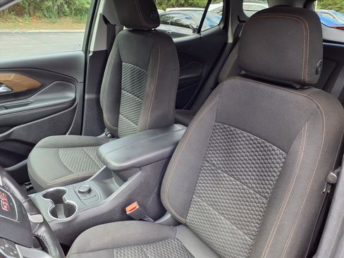 Used 2018 GMC Terrain SLE image 12