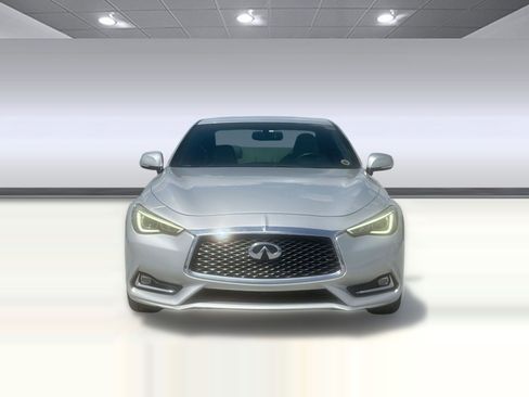 Used 2017 INFINITI Q60 w/ Premium Plus Package 3.0T image 6