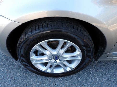 Used 2016 Volvo XC60 T5 Premier image 19