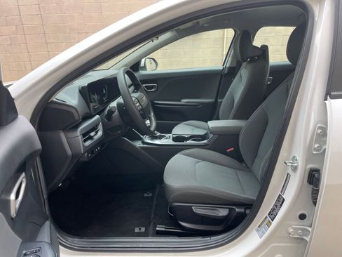 Used 2025 Kia K4 LXS image 25