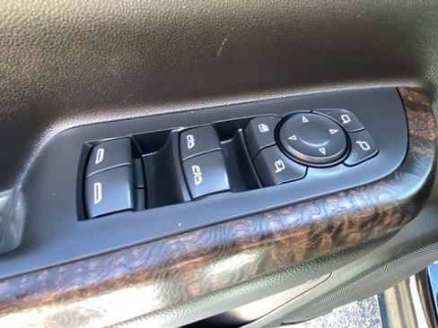 Used 2021 GMC Acadia Denali w/ Denali Ultimate Package AWD/4WD image 17
