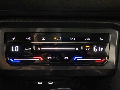 Used 2022 Volkswagen Tiguan SEL R-Line AWD/4WD image 18