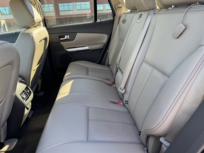 Used 2013 Ford Edge SEL AWD/4WD image 15