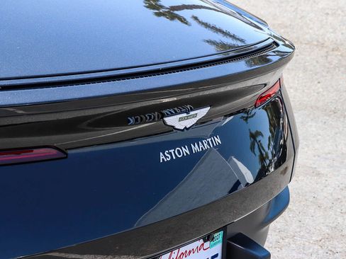 Used 2020 Aston Martin DB11 Coupe RWD image 11