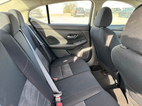 Used 2024 Nissan Sentra SR image 9