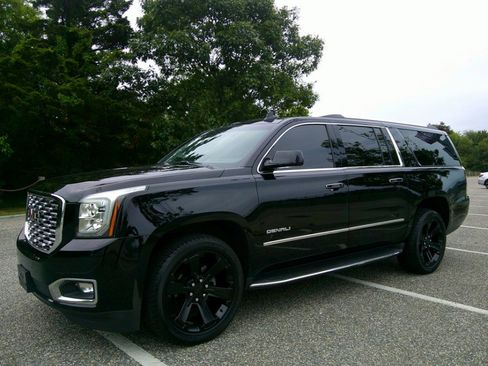 Used 2019 GMC Yukon XL Denali AWD/4WD image 3