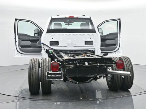 New 2024 Ford F450 XL w/ XL Chrome Package image 21