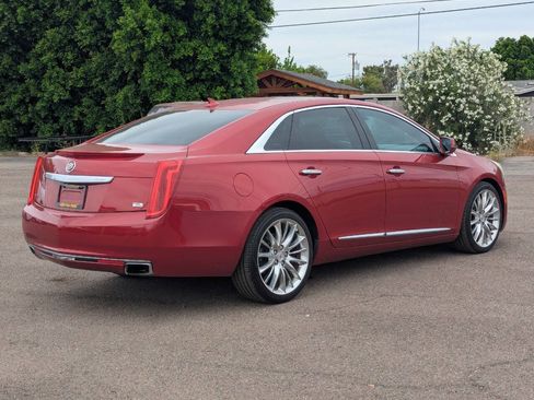 Used 2013 Cadillac XTS Platinum FWD image 3