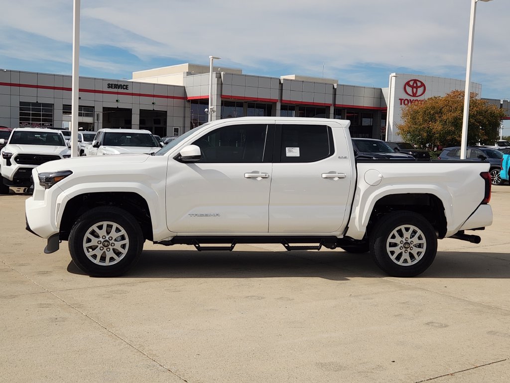 New 2026 Toyota Tacoma SR5 AWD/4WD image 8
