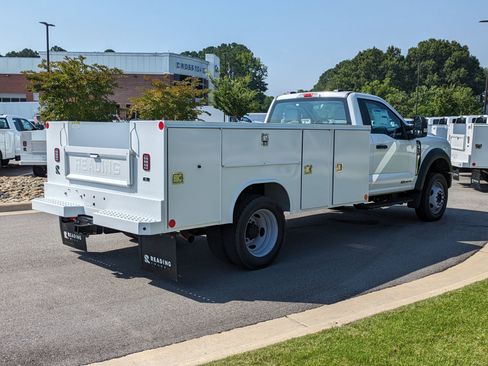 New 2025 Ford F550 4x4 Regular Cab Super Duty image 4