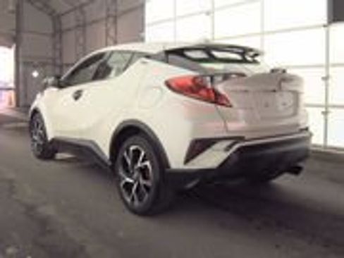 Used 2019 Toyota C-HR Limited image 7