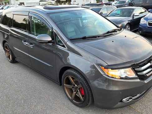 Used 2014 Honda Odyssey Touring Elite image 20