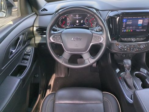 Used 2023 Chevrolet Traverse Premier w/ Redline Edition FWD image 19