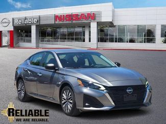 Certified 2025 Nissan Altima 2.5 SV FWD video 1