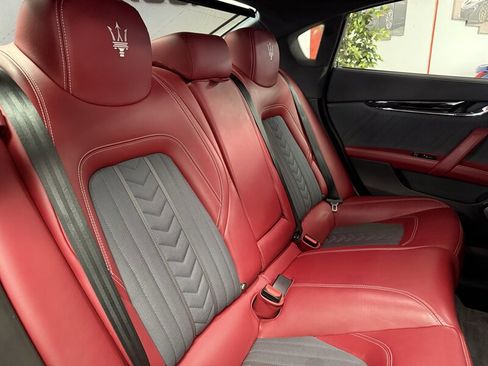 Used 2018 Maserati Quattroporte S GranLusso image 21