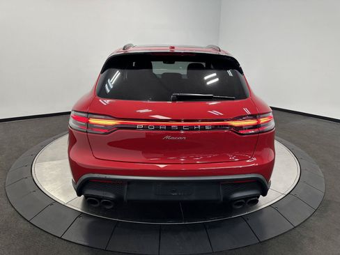 Certified 2026 Porsche Macan AWD/4WD image 6