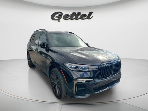 Used 2021 BMW X7 M50i w/ Dynamic Handling Package image 38