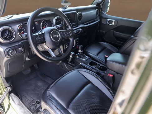 Used 2023 Jeep Wrangler Unlimited Sport AWD/4WD image 10