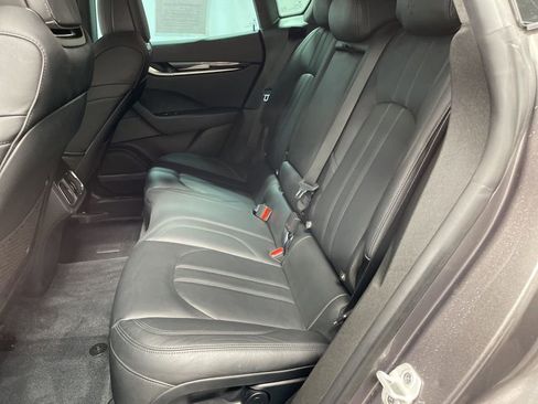 Used 2022 Maserati Levante GT image 23