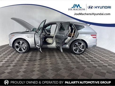 Used 2025 Genesis GV80 3.5T Prestige image 10