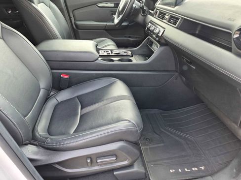 Certified 2025 Honda Pilot EX-L image 24