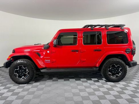 Used 2022 Jeep Wrangler Unlimited Sahara w/ Cold Weather Group AWD/4WD image 13