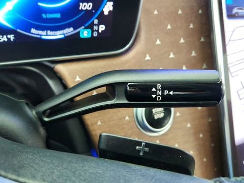 Used 2023 Mercedes-Benz EQE 350+ 4MATIC SUV w/ Pinnacle Trim Package image 43