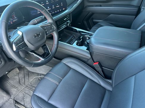 Used 2025 Chevrolet Tahoe RST w/ RST Capability Package AWD/4WD image 10