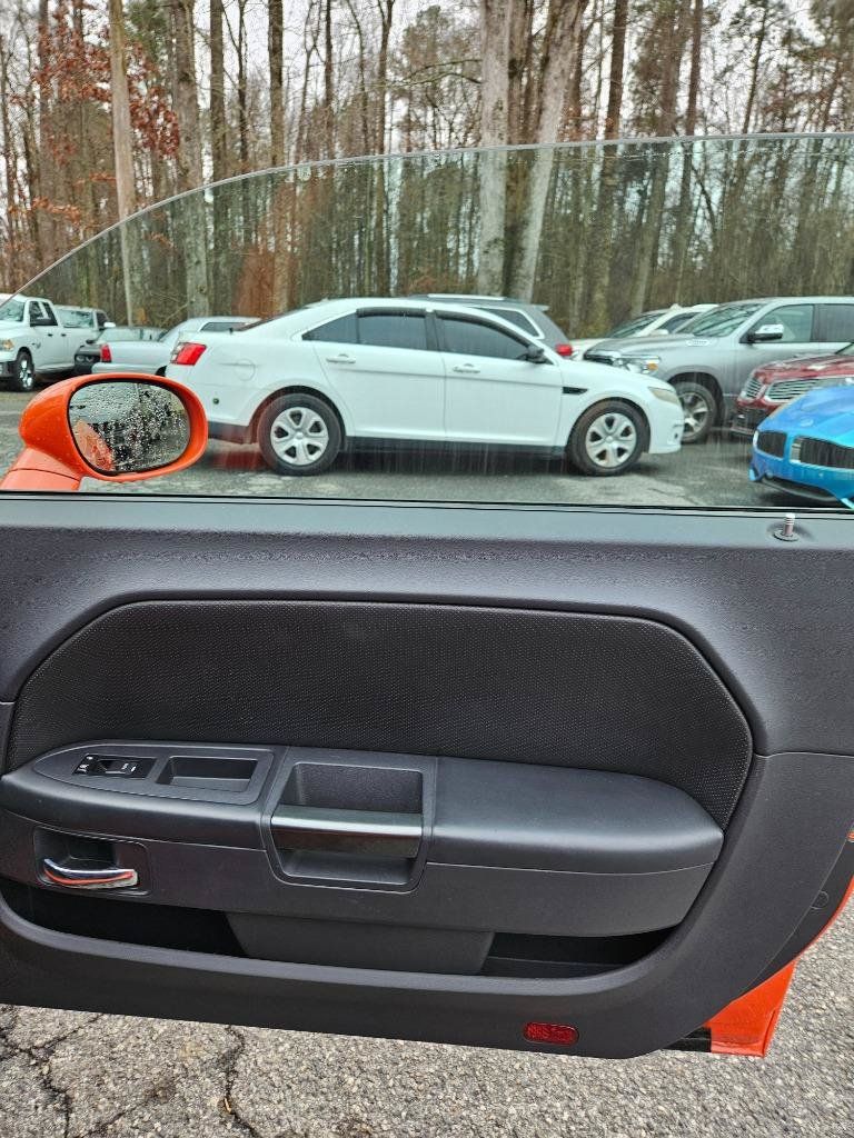 Used 2010 Dodge Challenger R/T RWD image 25