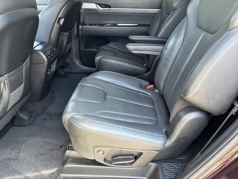 Used 2021 Hyundai Palisade SEL w/ Premium Package image 16