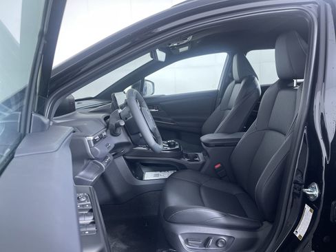 New 2026 Subaru Solterra Premium AWD/4WD image 13