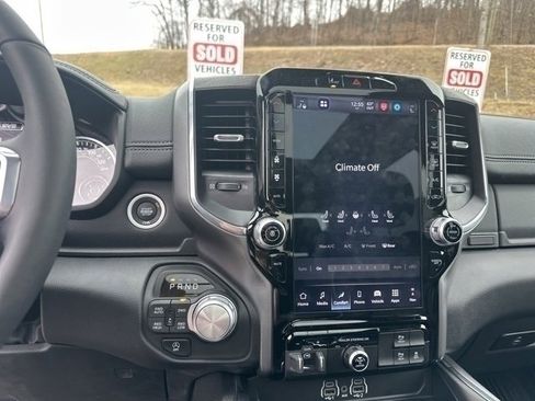 Used 2025 RAM 1500 Laramie w/ Trailer Tow Group image 39