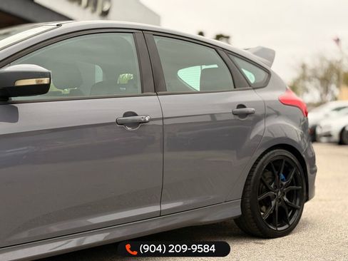 Used 2017 Ford Focus RS image 3