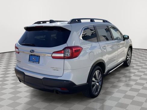 Used 2022 Subaru Ascent Limited w/ Technology Package image 7