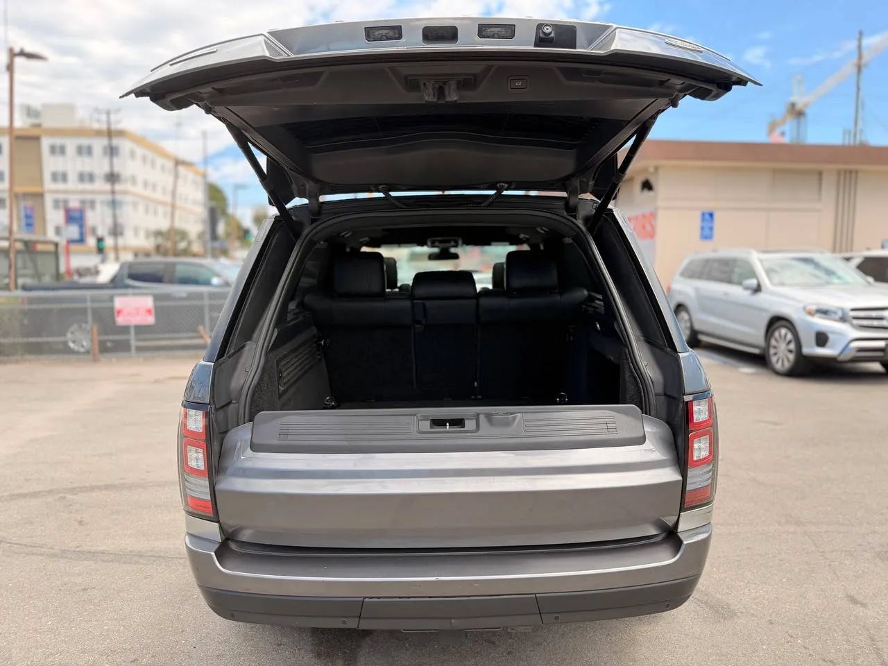 Used 2015 Land Rover Range Rover Long Wheelbase Supercharged AWD/4WD image 30