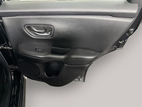 Used 2023 Honda HR-V LX image 28