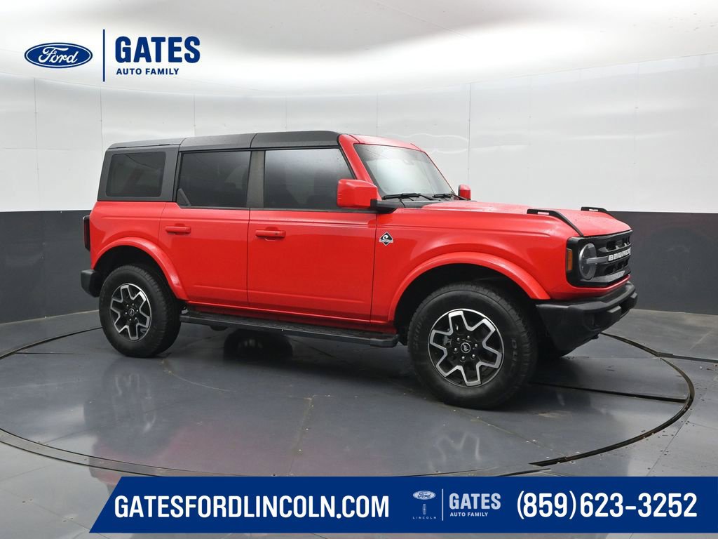 Used 2023 Ford Bronco Outer Banks AWD/4WD image 1