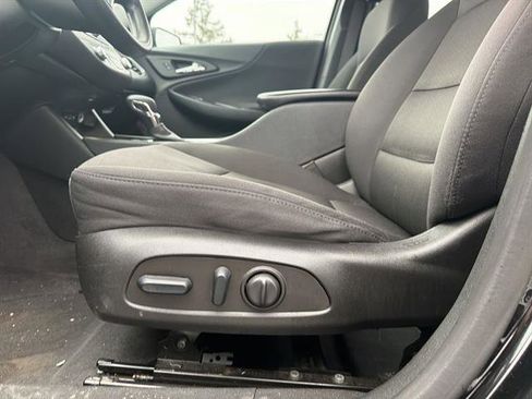 Used 2022 Chevrolet Malibu LT image 14