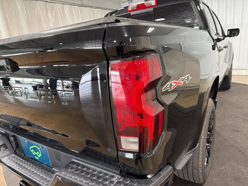 Certified 2026 Chevrolet Colorado W/T w/ WT Custom Package AWD/4WD image 16