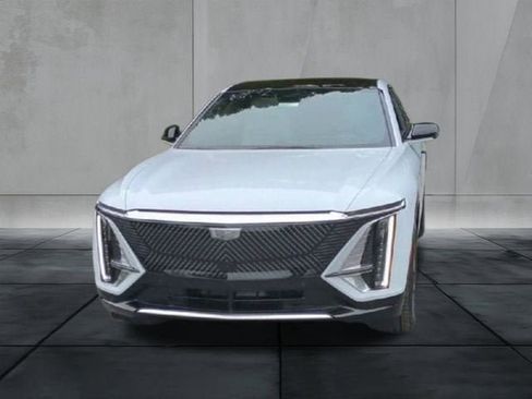 New 2026 Cadillac Lyriq Luxury RWD image 6