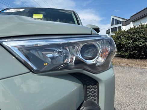 Used 2021 Toyota 4Runner TRD Pro AWD/4WD image 9