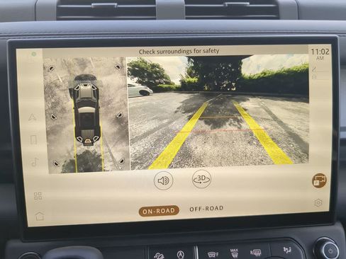 New 2026 Land Rover Defender 110 X AWD/4WD image 32