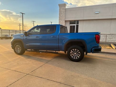 Used 2023 GMC Sierra 1500 AT4 w/ AT4 Premium Package AWD/4WD image 5