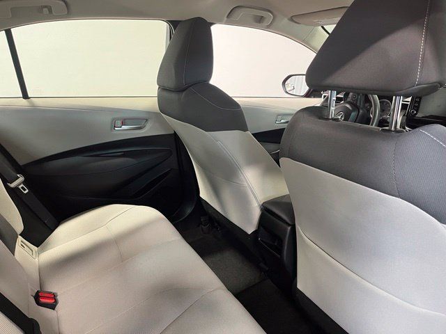 Used 2020 Toyota Corolla LE w/ Carpet Mat Package (TMS) FWD image 15