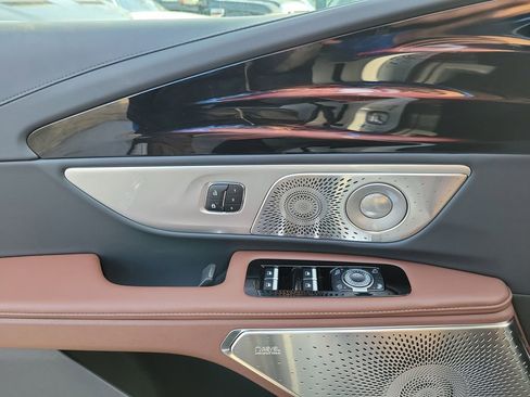 New 2026 Lincoln Nautilus Reserve image 18