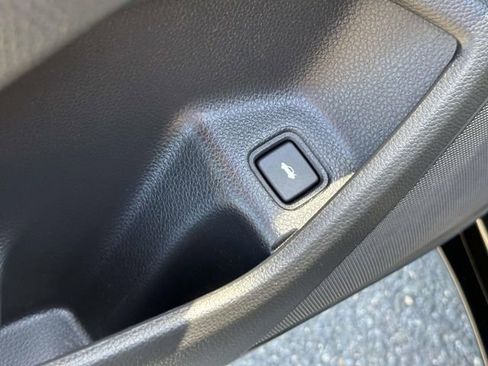 Used 2020 Honda Accord Sport image 17