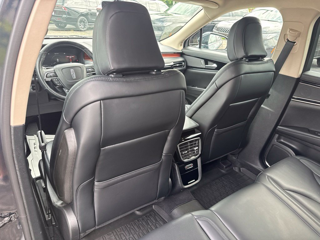 Used 2023 Lincoln Nautilus Reserve AWD/4WD image 19