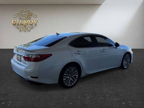 Used 2014 Lexus ES 350 w/ Luxury Package FWD image 16