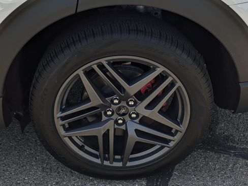 New 2026 Ford Explorer ST-Line w/ ST-Line Street Pack RWD image 7